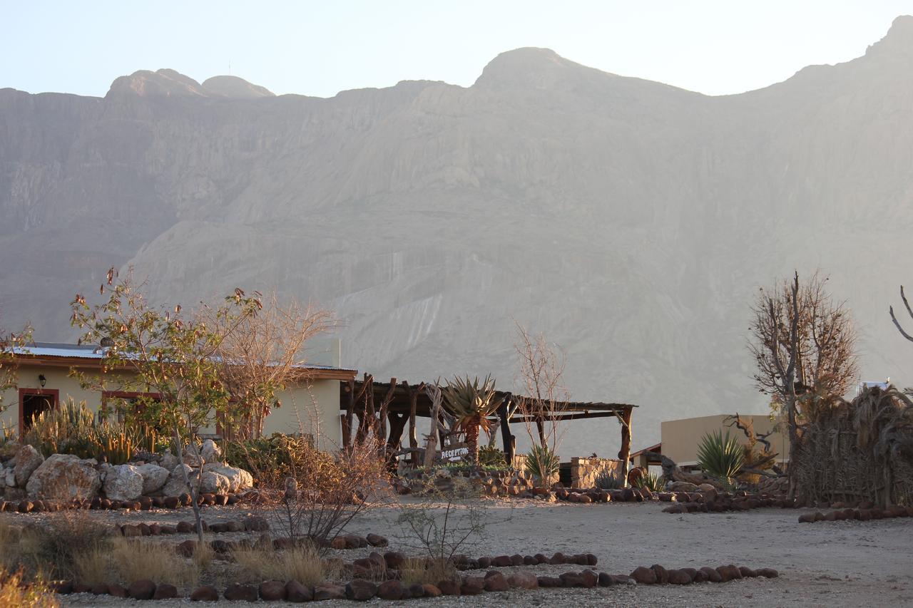 Hohenstein Lodge Usakos المظهر الخارجي الصورة